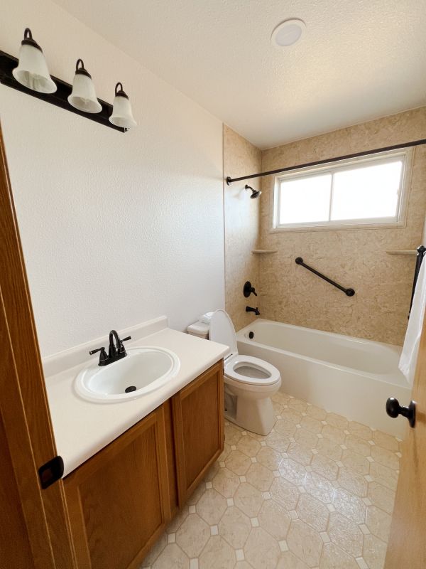 Top Bathroom Remodeling Companies in Lawrenceburg, TN